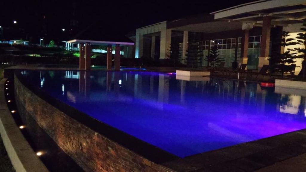 Cozy Staycation Tagaytay At Wind Residences Tagaytay City Exterior photo