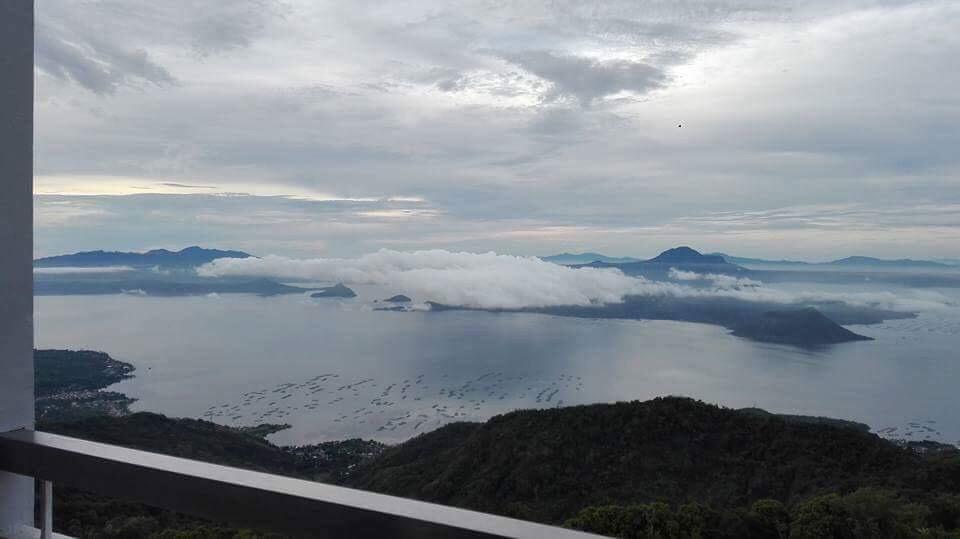 Cozy Staycation Tagaytay At Wind Residences Tagaytay City Exterior photo